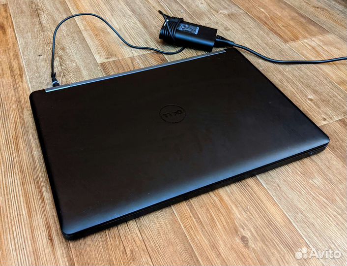 Ноутбук 15.6 Full HD dell latitude i5 2.7ghz ssd