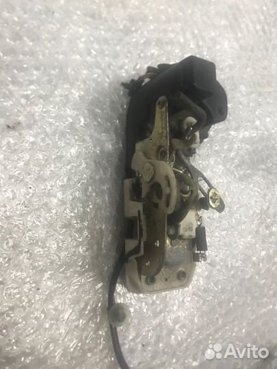 Замок двери задний правый Honda Cr-V RD1 B20B 1998