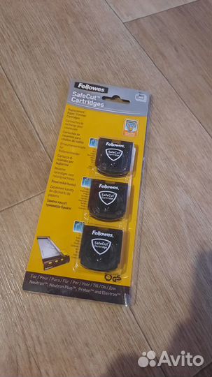 Резак для бумаг