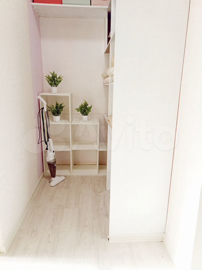 2-к. квартира, 48 м², 1/3 эт.