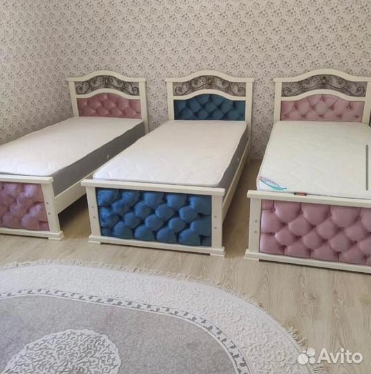 Односпальная кровать