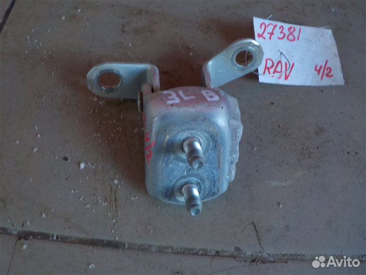 Петля двери верхняя задняя левая Toyota Rav 4 XA20