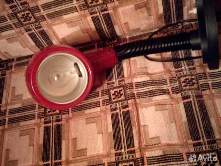 Настольная лампа