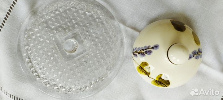 Крышки от вазочки и от большого чайника