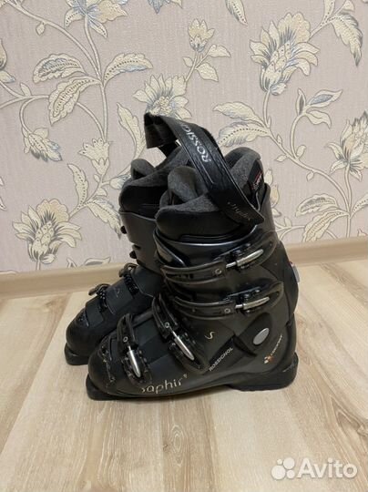 Горнолыжные ботинки Rossignol