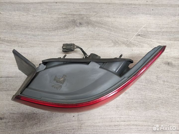 Фонарь задний наружний правый Hyundai Sonata NF