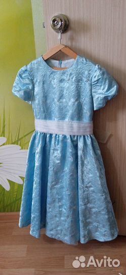 Нарядное платье