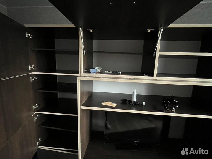 Стенка в гостиную