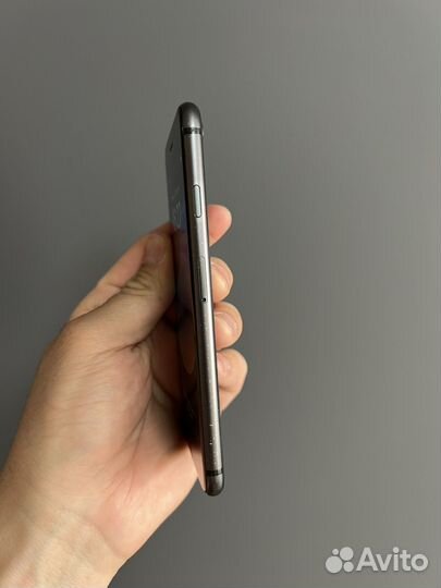 iPhone 8, 64 ГБ