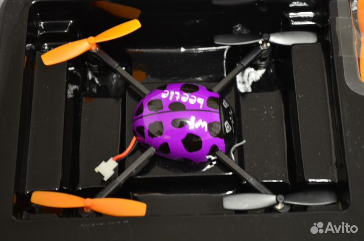 Квадрокоптер LadyBird