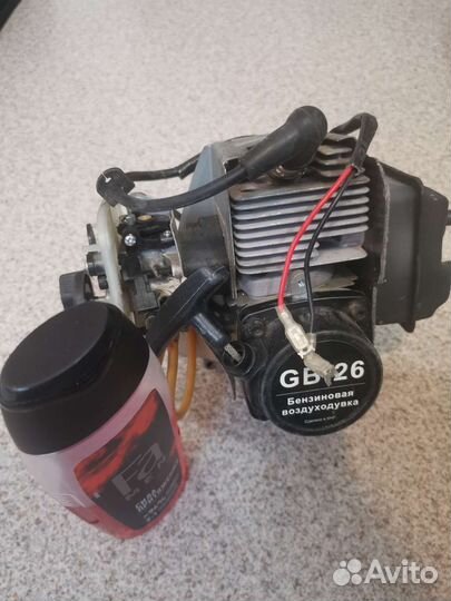 Компактный бензиновый двигатель от воздуходувки