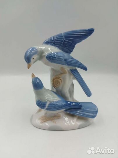 Фарфоровая статуэтка винтаж Птицы