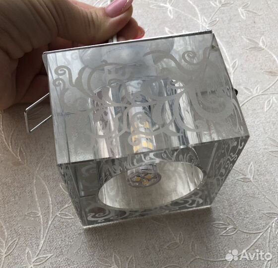 Светильник потолочный встраиваемый