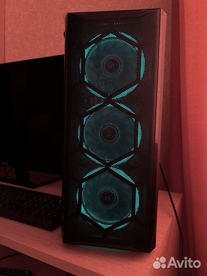 Игровой компьютер Intel Xeon/RAM-32Gb/SSD M2