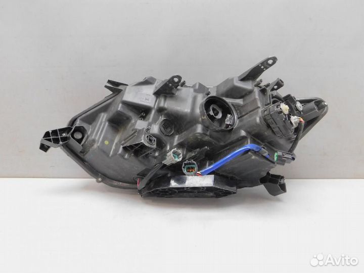 Фара правая Nissan X-Trail