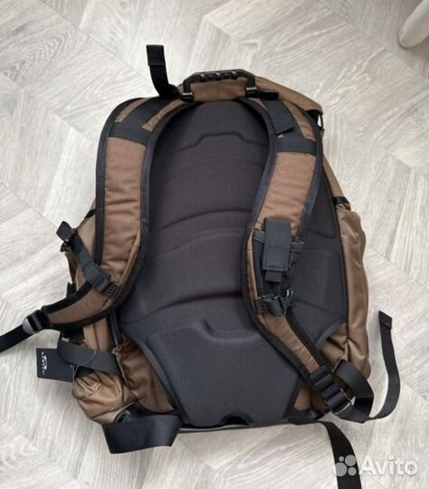 Oakley рюкзак kitchen sink total coyote