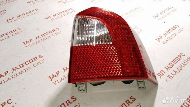 Фонарь задний правый Volvo V70 универсал B5254T10