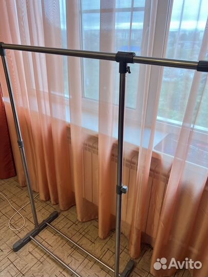 Вешалка для одежды напольная