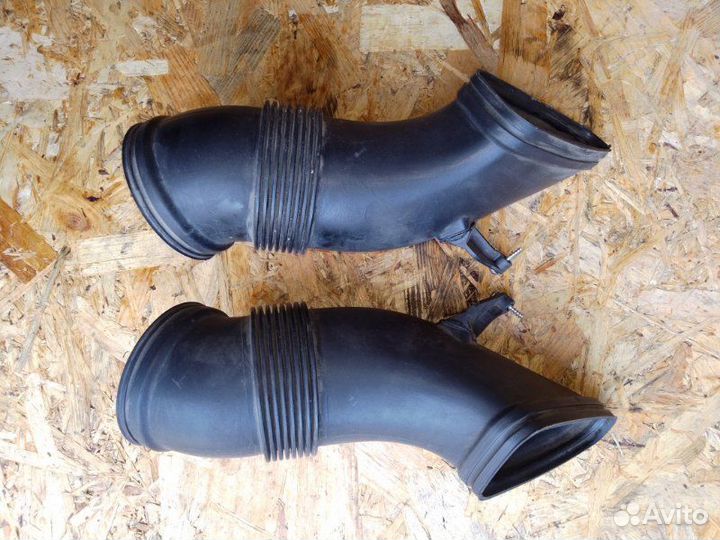 Патрубок воздушного фильтра правый Audi A8 D4 long