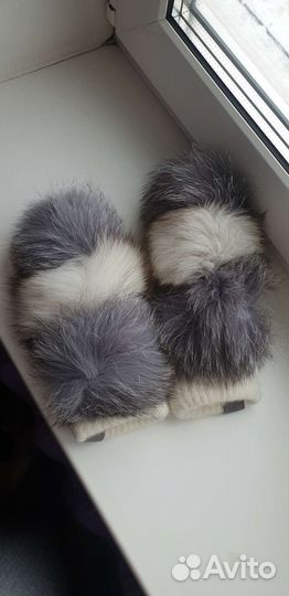 Варежки женские