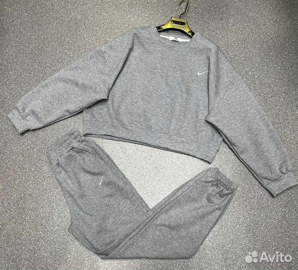 Спортивный костюм nike женский