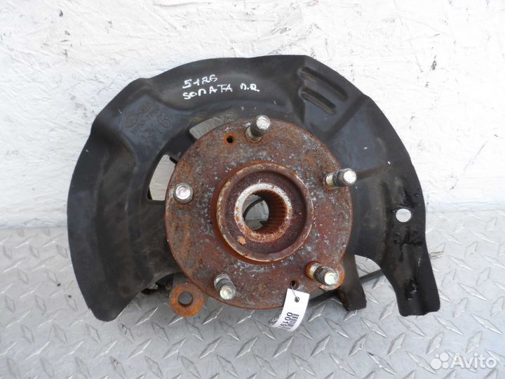 Кулак поворотный правый Hyundai Sonata 6 YF