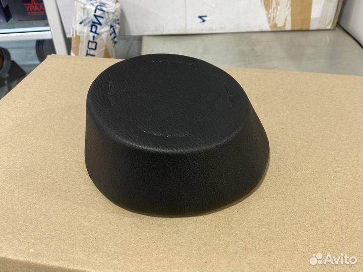 Подиум под рупор универсальные)