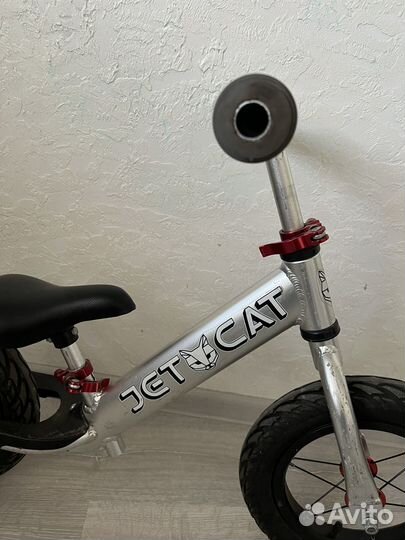 Беговел jetcat