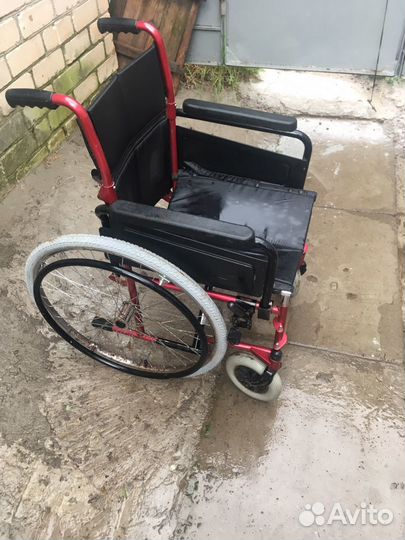 Коляска инвалидная
