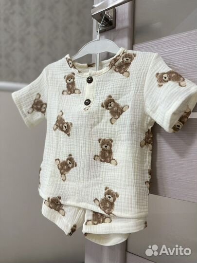 Новый детский костюм из муслина