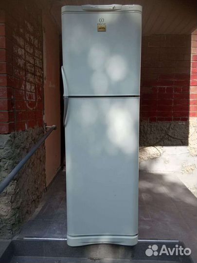 Холодильник б/у на запчасти