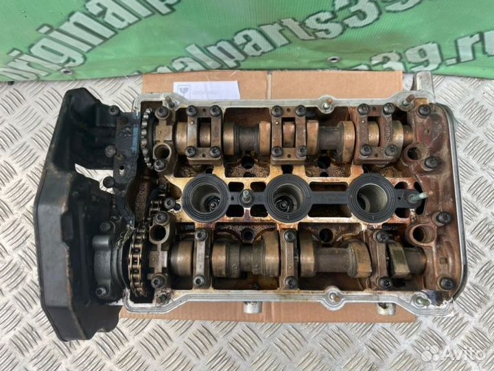 Гбц правый Audi A6 С5 AGA 2.4 2000