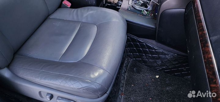 Передние сиденья LC200