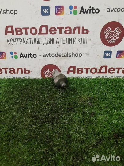 Датчик давления масла Toyota RAV4 2 (XA20) 2002