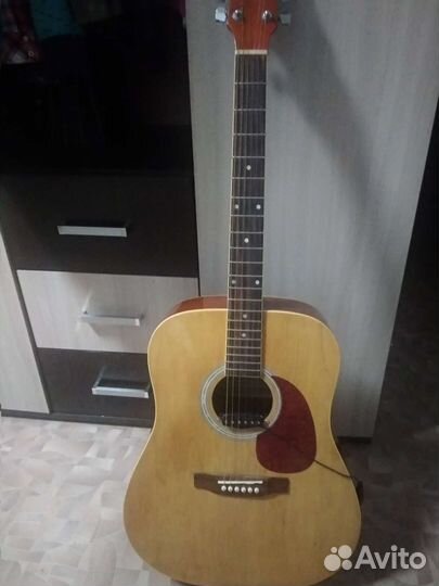 Акустическая гитара
