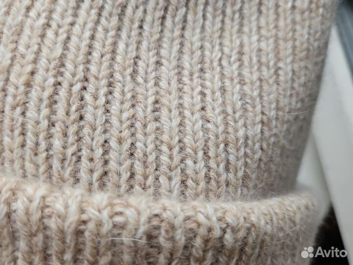 Шапка женская вязаная ручная работа