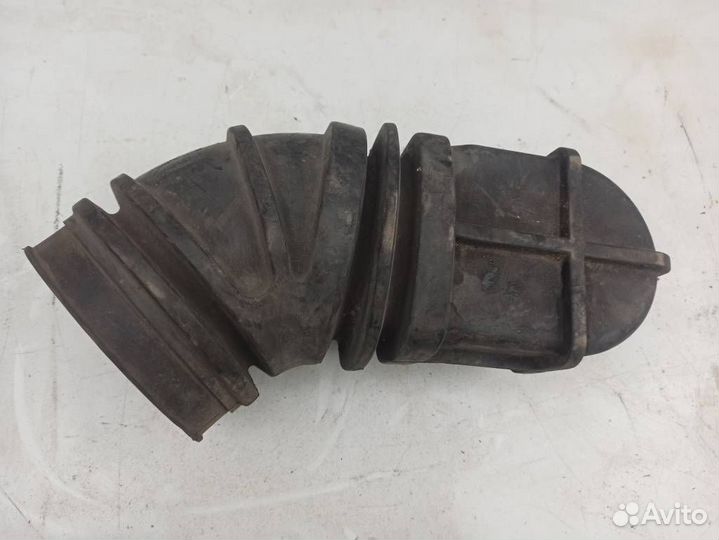 Патрубок воздушного фильтра