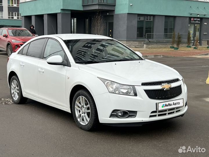 Chevrolet Cruze 1.8 МТ, 2011, 120 000 км