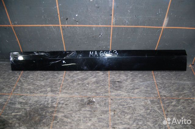 Накладка двери передней левой - BMW X2 F39