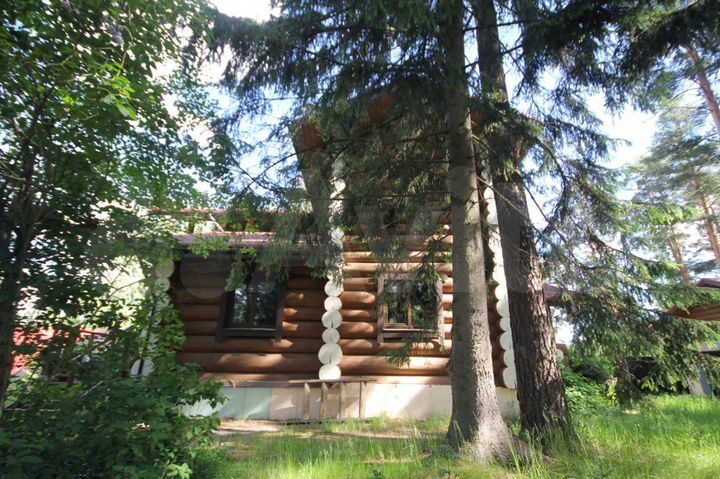 Коттедж 407,9 м² на участке 23,9 сот.