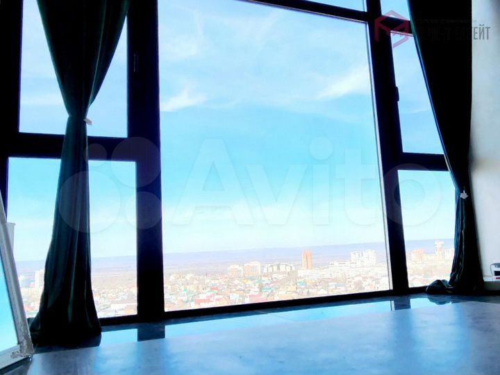 4-к. квартира, 130 м², 15/19 эт.