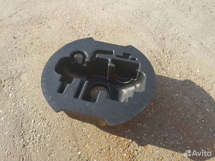 Органайзер в запасное колесо Лада Веста