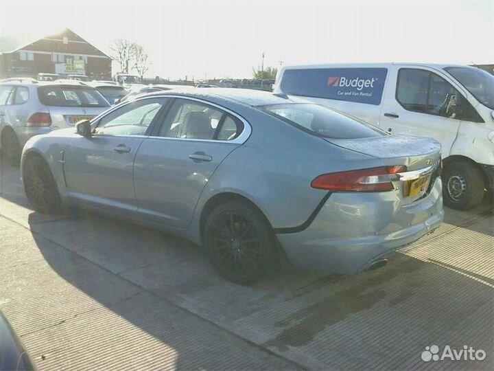 Разбирается Jaguar xf 2.7дизель