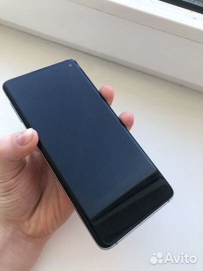 Samsung Galaxy S10, 8/128 ГБ