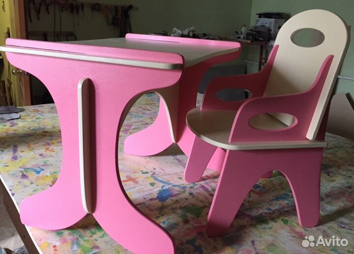 Детская мебель (стол и стульчик)