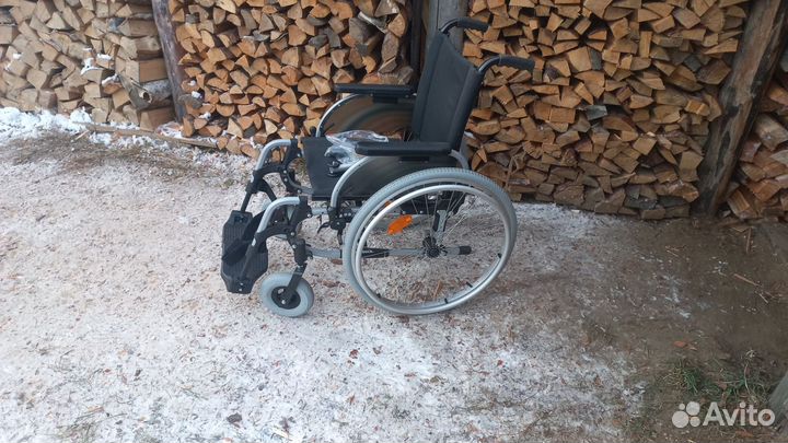 Инвалидная коляска прогулочная новая