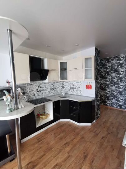 2-к. квартира, 86 м², 10/10 эт.