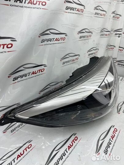 Фара передняя правая Kia Picanto 3 2017-2023