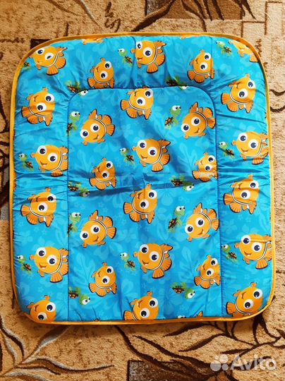 Бортики в кроватку, кармашки, матрасик, подушка