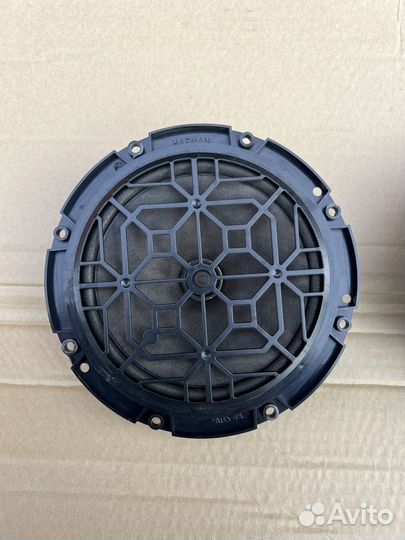 Динамики передних дверей Peugeot 308